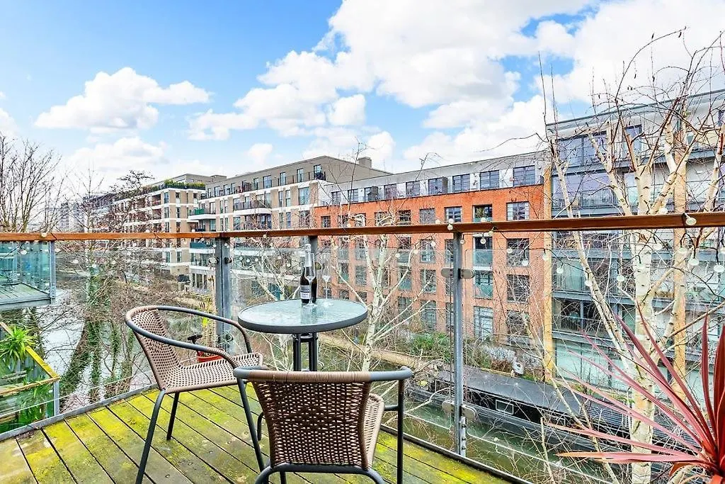 Apartment Stylish London Apt With Free Parking And Canal Views United Kingdom